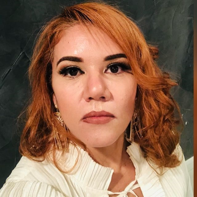 Mtra Azucena Caro